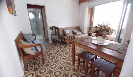 Apartamento de 1 quarto a 2 quadras da praia