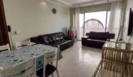 Apartamento com 3 quartos na praia da enseada