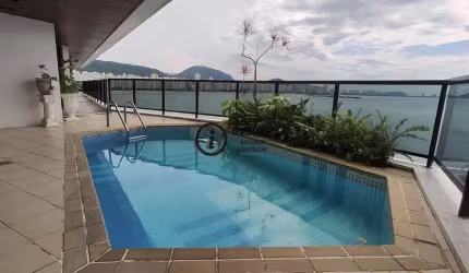 Apartamento de 4 suítes com piscina privativa