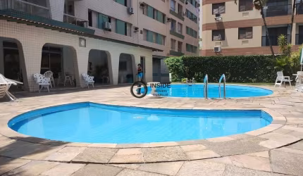 Apartamento de 3 quartos com suíte e piscina