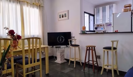 Apartamento com 2 quartos localizado na enseada