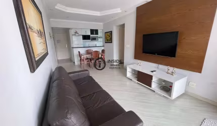 Apartamento lado praia de 2 quartos na enseada