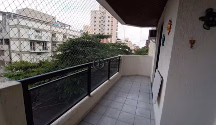 Apartamento mobiliado e reformado com 2 quartos