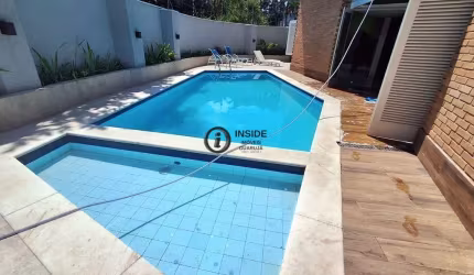 Casa na enseada com 4 suítes
