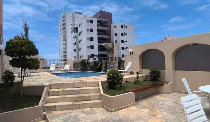 Cobertura com Piscina e Vista para o mar