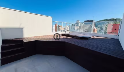 Cobertura com jacuzzi privativa e 3 suítes