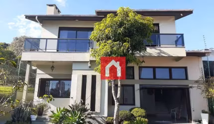 Casa com 3 dormitórios à venda, 249 m² por R$ 850.000,00 - Floresta - Caxias do Sul/RS