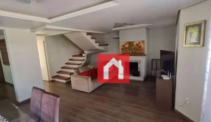 Belíssima Casa em Condomínio Fechado – Conforto e Segurança!