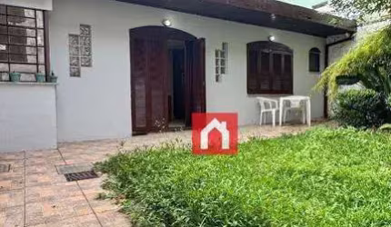Casa com 3 dormitórios à venda, 170 m² por R$ 690.000,00 - Centro - Caxias do Sul/RS