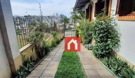 Casa com 3 dormitórios à venda, 199 m² por R$ 750.000,00 - Sanvitto - Caxias do Sul/RS