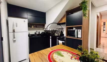 Linda Casa Duplex com Suíte e Ótima Localização no Bairro Grama!