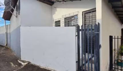 Próximo à cruz do Pilarzinho