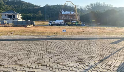 Terreno para Venda no bairro Várzea do Ranchinho em Camboriú, 311 m² de área total,