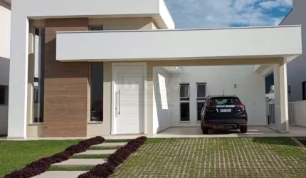 Casa para Venda no bairro Santa Regina em Camboriú, 4 quartos sendo 4 suítes, 2 vagas, 194 m² de área total,