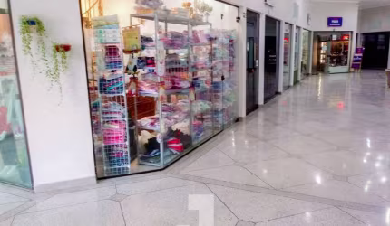Sala à Venda - Estância Suiça, Serra Negra - 32m2