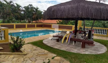 Chácara à Venda - Condomínio Fechado Piccolo Paese, Salto - 2.420m2 - Condomínio Piccolo Paese  - 4 Quartos