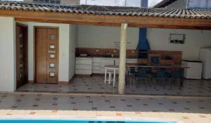 Casa à Venda - Martim de Sá, Caraguatatuba - 215m2  - 3 suítes