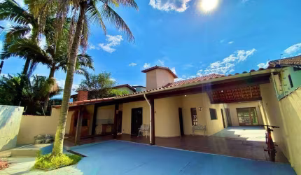 Casa à Venda - Centro, Bertioga - 235,68m2  - 5 suítes