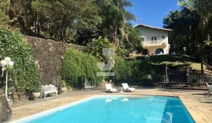 Casa em Condomínio à Venda - Condomínio Nova Suiça, Valinhos - 500m2  - 5 suítes