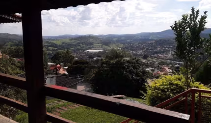 Ótima residência para locação no condomínio Fazenda Orypaba com quatro suítes
