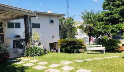 Casa à Venda - Nova Campinas, Campinas - 300m2  - 8 Quartos