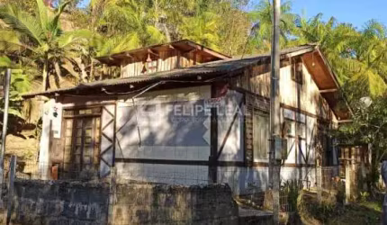 Chácara na Vila Junckes  -  São Pedro de Alcântara