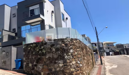 Casa em Córrego Grande - Florianópolis, SC