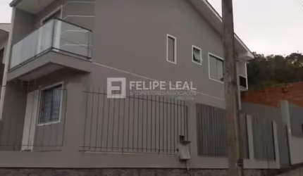 Sobrado em Potecas  -  São José