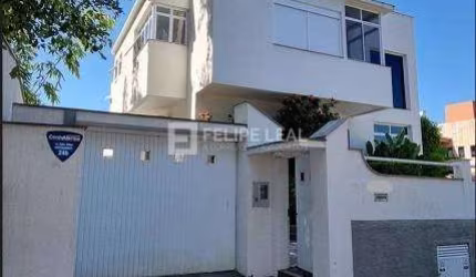 Casa em Cacupé  -  Florianópolis