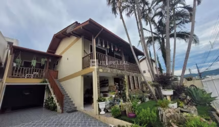 Casa em Forquilhas  -  São José