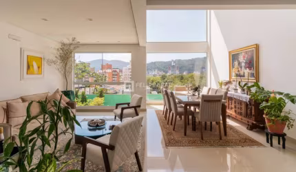 Casa em Córrego Grande  -  Florianópolis