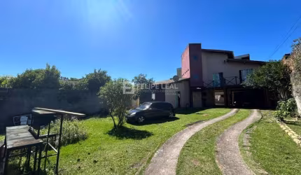 Casa em São João do Rio Vermelho  -  Florianópolis