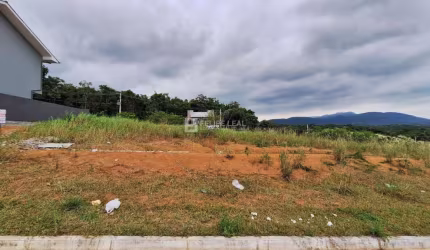 Lote / Terreno em Forquilhas - São José, SC
