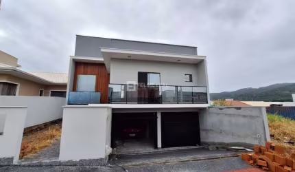 Casa em Bela Vista - Palhoça, SC