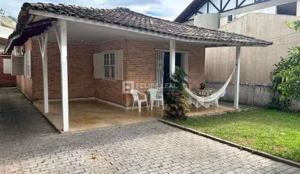 Casa em Canasvieiras  -  Florianópolis
