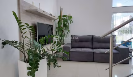 Casa em Carianos - Florianópolis, SC