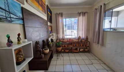Casa em Fazenda Santo Antônio - São José, SC
