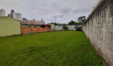 Lote / Terreno em Roçado - São José, SC