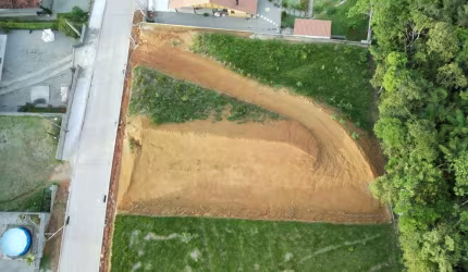 Lote / Terreno em Sertão do Maruim - São José, SC