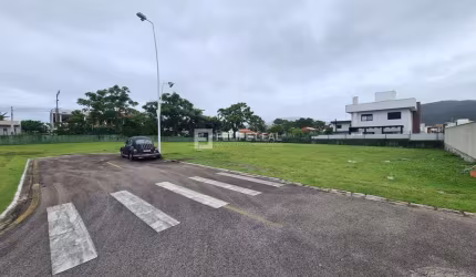 Lote / Terreno em São João do Rio Vermelho  -  Florianópolis
