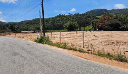 Terreno em Santa Isabeel  -  Águas Mornas