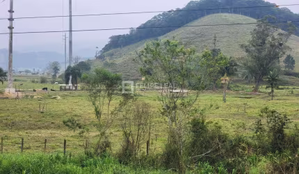 Área em Vila Becker  -  Santo Amaro da Imperatriz