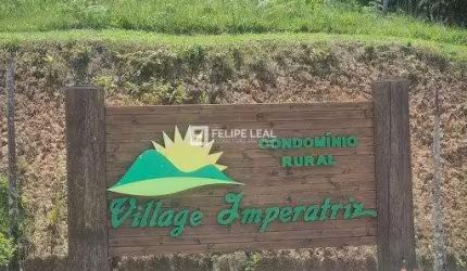 Terreno em Condominio em Varginha  -  Santo Amaro da Imperatriz
