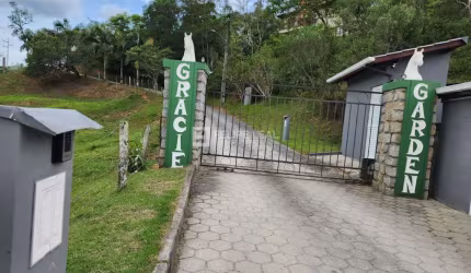 Terreno em Condominio em Santa Luzia  -  Santo Amaro da Imperatriz