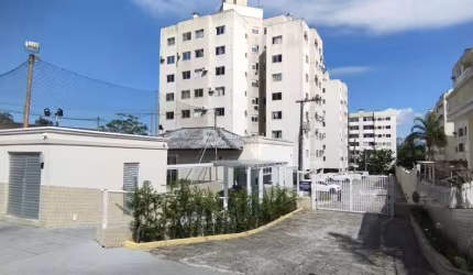 Apartamento em Ponta de Baixo  -  São José
