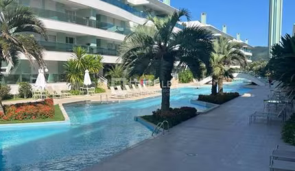Apartamento privativo de Frente para a praia de 4 dormitórios sendo 3 suítes em Cachoeira do Bom Jesus  -  Florianópolis