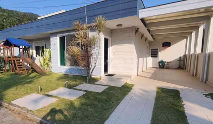 Casa em Condominio em Cachoeira do Bom Jesus - Florianópolis, SC