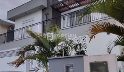 Casa em Bairro Pedra Branca  -  Palhoça