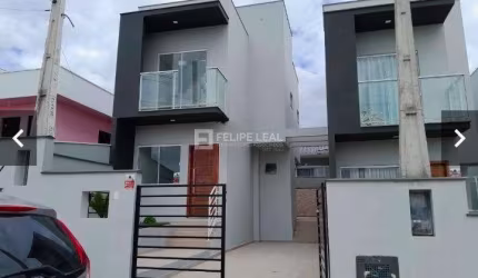 Sobrado de 02 dormitórios com 02 suítes em Potecas  -  São José