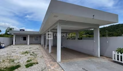 Casa em Forquilhas - São José, SC